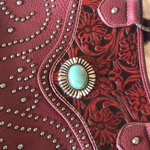 NWT Trinity Ranch Wedtern Tooled Studded Turquoise Shoulder Bag Merlot - Picture 7 of 16